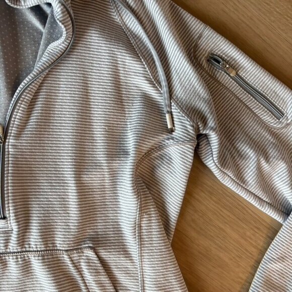 Athleta Heavenly Hail gray white Striped Half Zip active pullover Hoodie Small - Picture 7 of 11